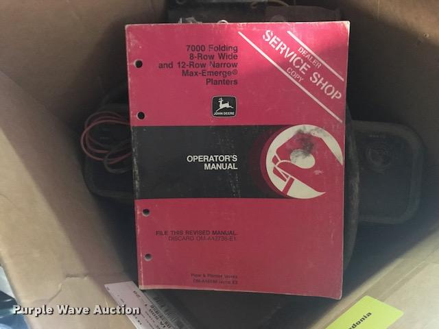 image for item DA3081 John Deere 7000 planter