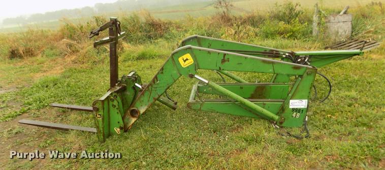 image for item DA3082 John Deere 48 loader with forklift/boom attachment