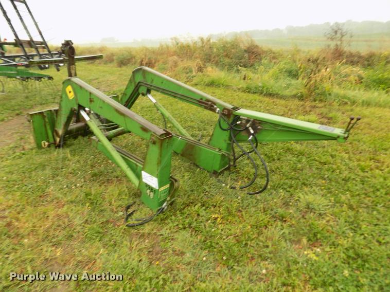 image for item DA3082 John Deere 48 loader with forklift/boom attachment