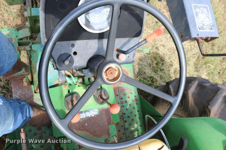 image for item DA6841 1984 John Deere 2150 tractor
