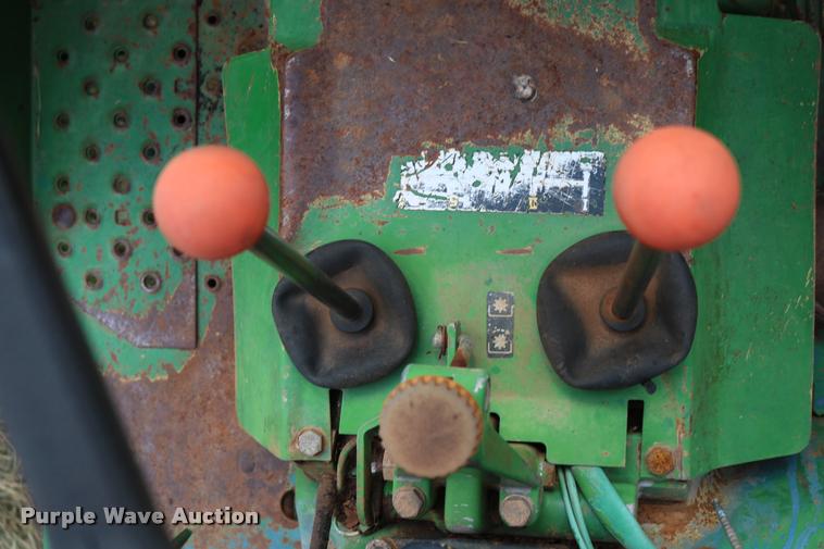 image for item DA6841 1984 John Deere 2150 tractor