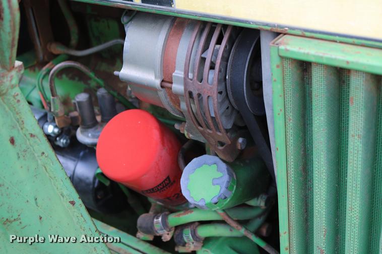 image for item DA6841 1984 John Deere 2150 tractor