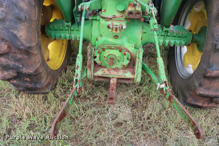 image for item DA6841 1984 John Deere 2150 tractor