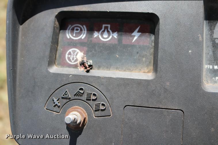 image for item DA6843 1985 John Deere 1450 tractor