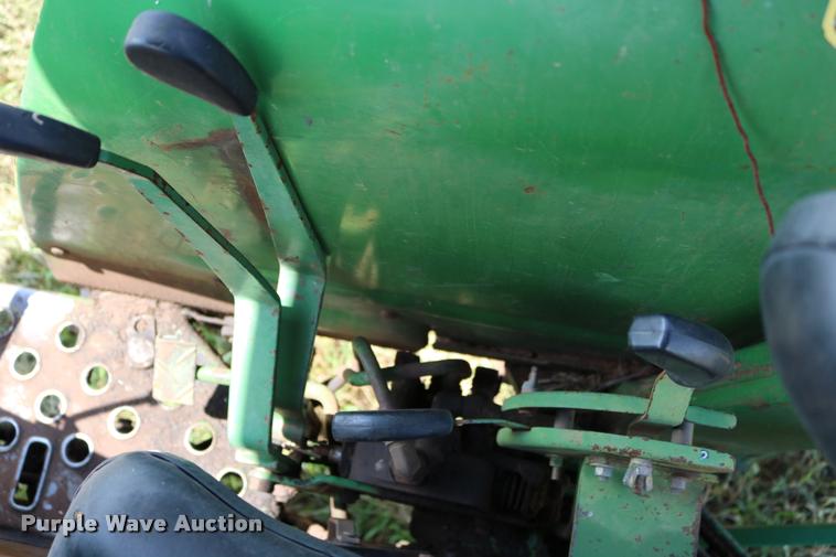 image for item DA6843 1985 John Deere 1450 tractor