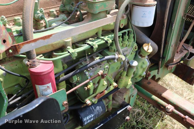 image for item DA6843 1985 John Deere 1450 tractor