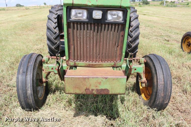 image for item DA6843 1985 John Deere 1450 tractor