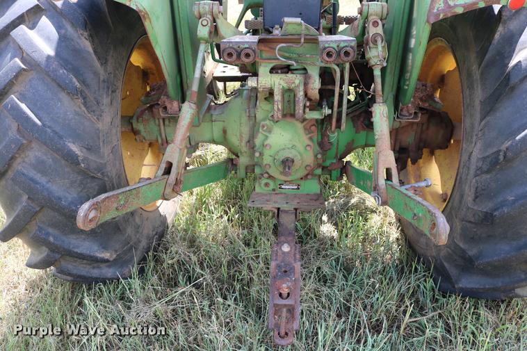 image for item DA6843 1985 John Deere 1450 tractor
