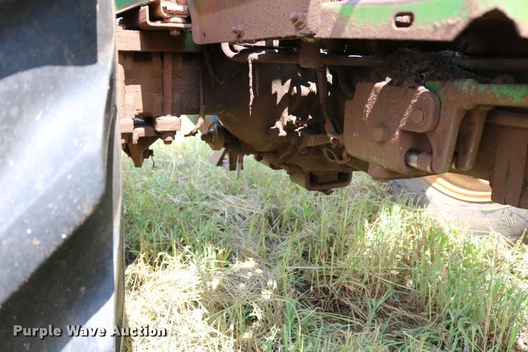 image for item DA6843 1985 John Deere 1450 tractor