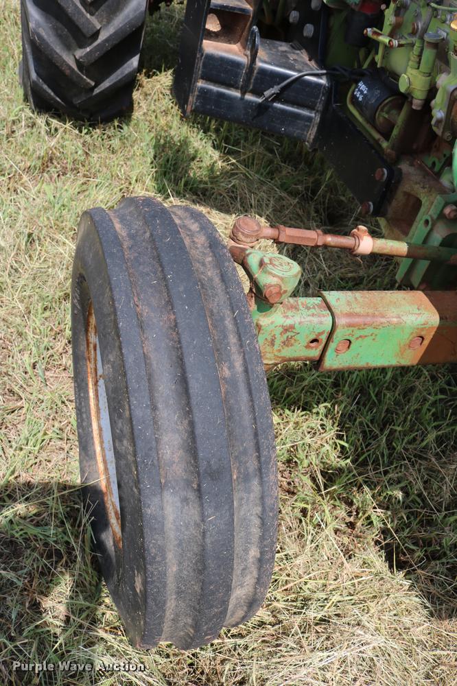 image for item DA6843 1985 John Deere 1450 tractor