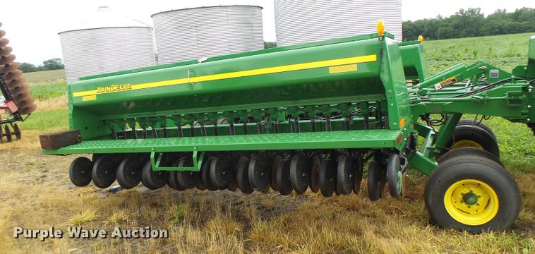 image for item DB1366 2013 John Deere 455 grain drill