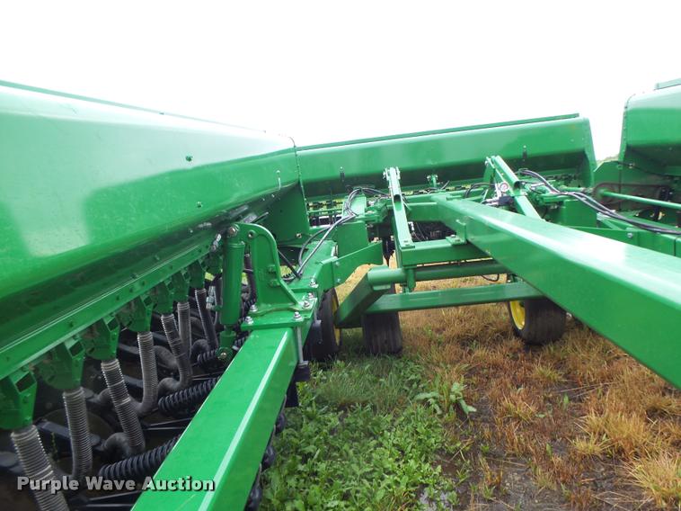image for item DB1366 2013 John Deere 455 grain drill