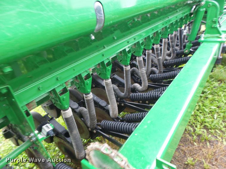 image for item DB1366 2013 John Deere 455 grain drill