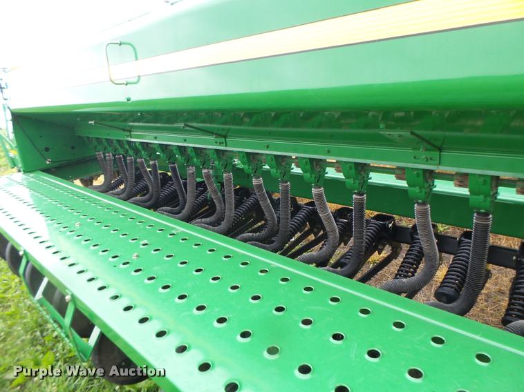image for item DB1366 2013 John Deere 455 grain drill