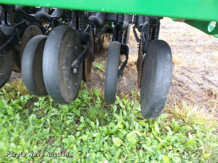 image for item DB1366 2013 John Deere 455 grain drill