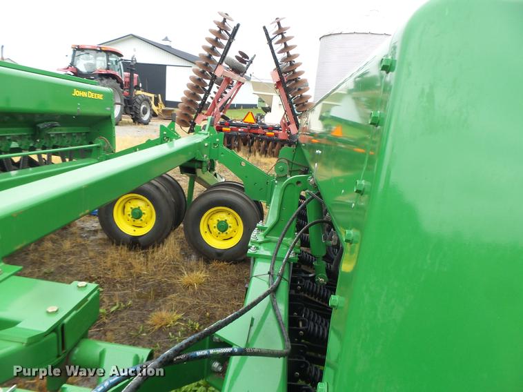image for item DB1366 2013 John Deere 455 grain drill