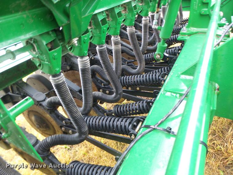 image for item DB1366 2013 John Deere 455 grain drill