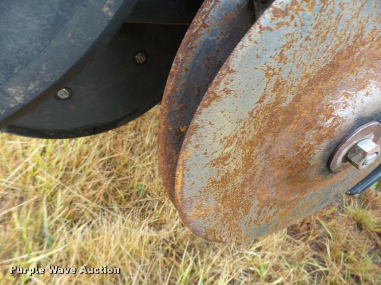 image for item DB1366 2013 John Deere 455 grain drill