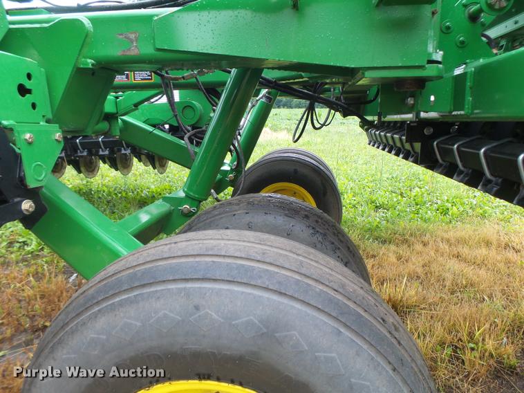 image for item DB1366 2013 John Deere 455 grain drill