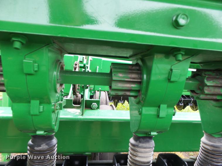 image for item DB1366 2013 John Deere 455 grain drill