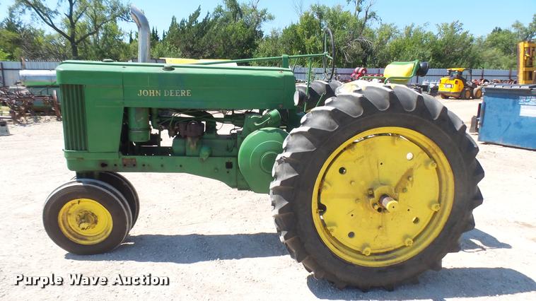 image for item DB3428 John Deere 60 tractor