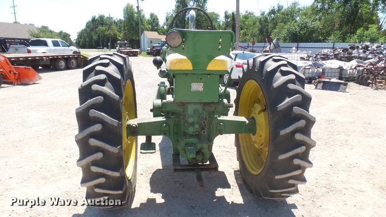 image for item DB3428 John Deere 60 tractor