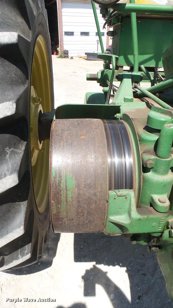 image for item DB3428 John Deere 60 tractor