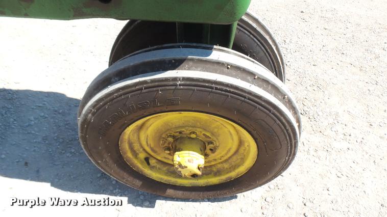 image for item DB3428 John Deere 60 tractor