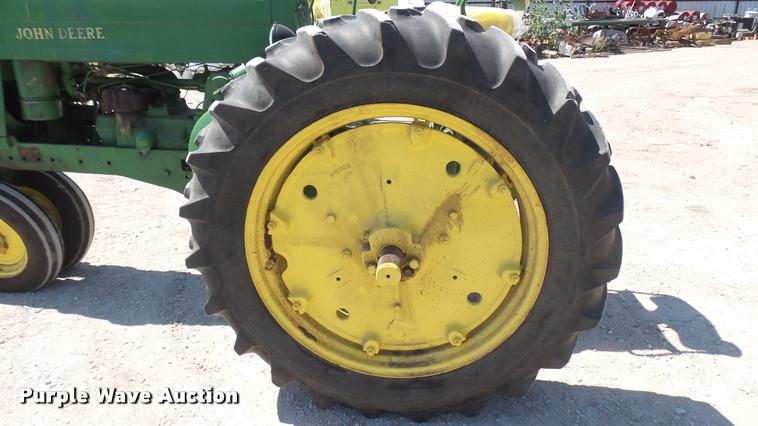 image for item DB3428 John Deere 60 tractor