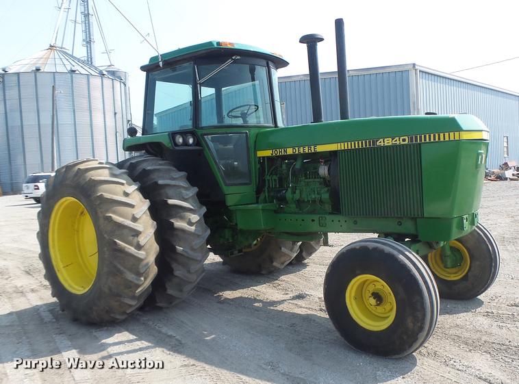 image for item DB5828 John Deere 4840 tractor