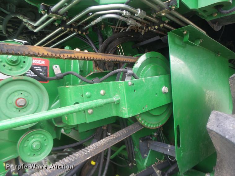 image for item DB5829 2001 John Deere 9550 RWA combine