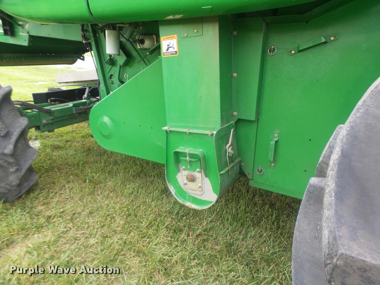 image for item DB5829 2001 John Deere 9550 RWA combine