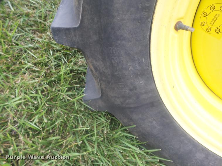 image for item DB5829 2001 John Deere 9550 RWA combine