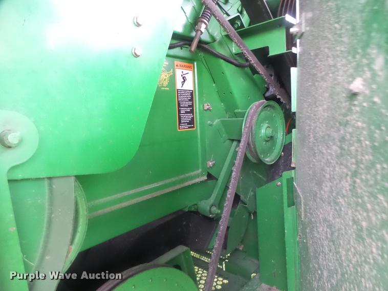 image for item DB5829 2001 John Deere 9550 RWA combine