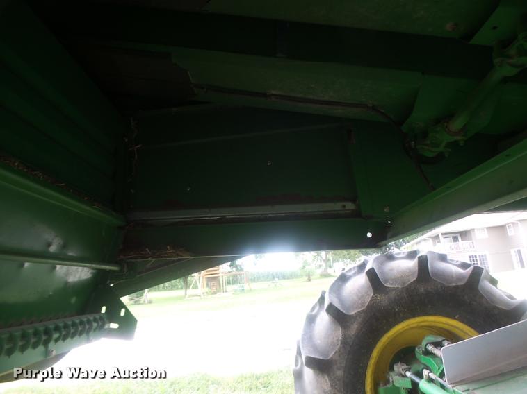 image for item DB5829 2001 John Deere 9550 RWA combine