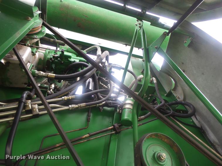 image for item DB5829 2001 John Deere 9550 RWA combine