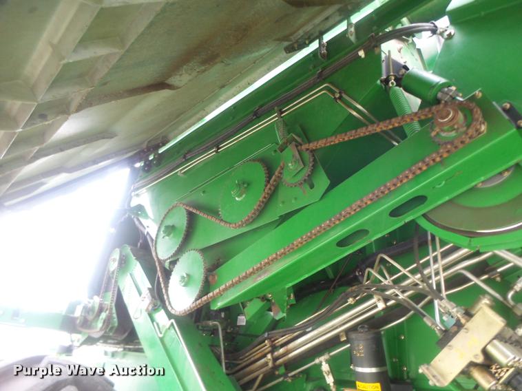 image for item DB5829 2001 John Deere 9550 RWA combine