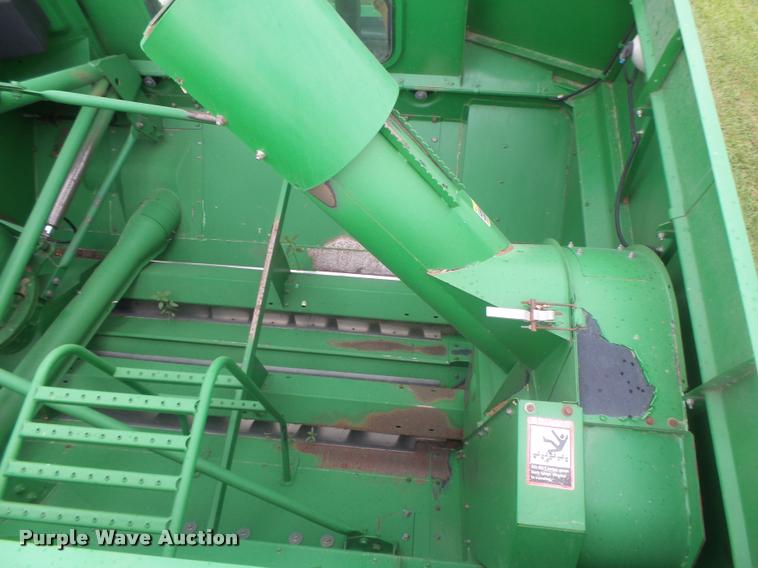 image for item DB5829 2001 John Deere 9550 RWA combine