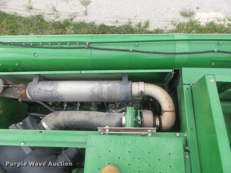 image for item DB5829 2001 John Deere 9550 RWA combine