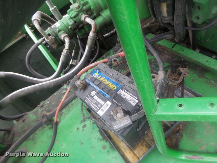 image for item DB5829 2001 John Deere 9550 RWA combine