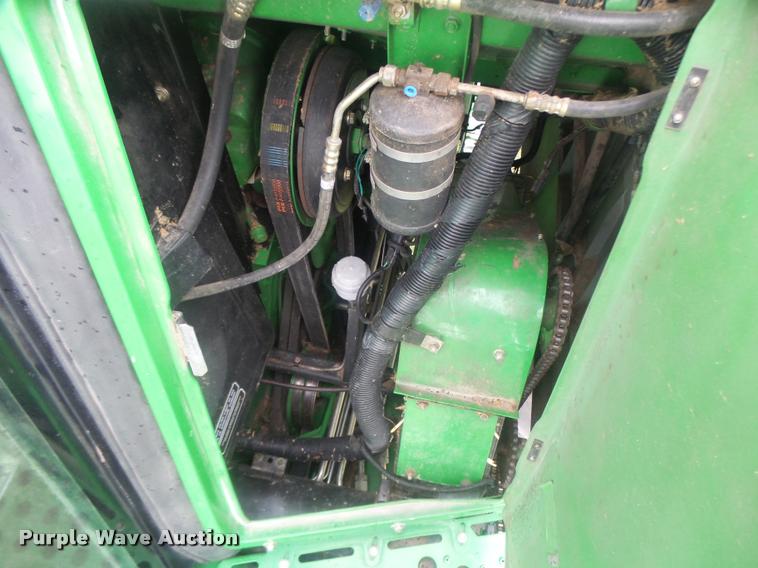 image for item DB5829 2001 John Deere 9550 RWA combine