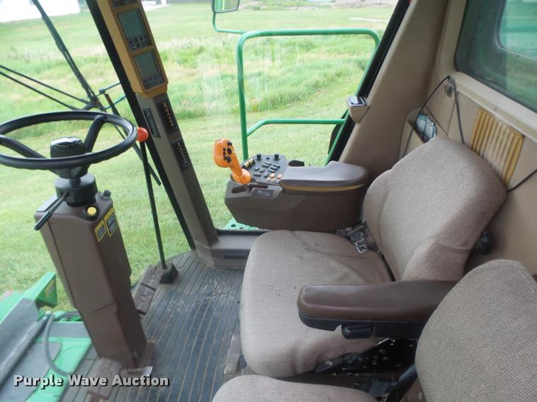 image for item DB5829 2001 John Deere 9550 RWA combine
