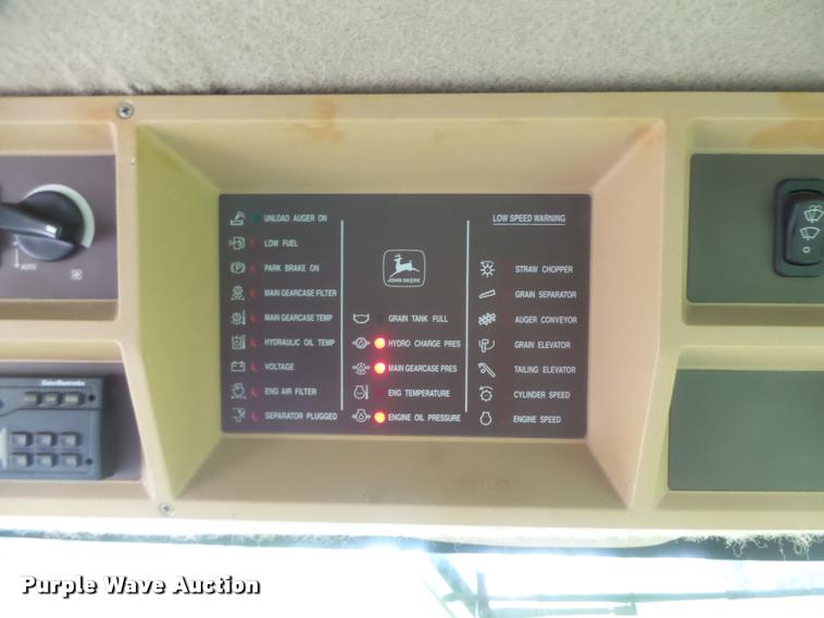 image for item DB5829 2001 John Deere 9550 RWA combine