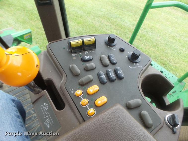 image for item DB5829 2001 John Deere 9550 RWA combine