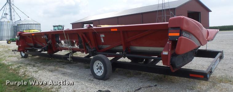 image for item DB5834 2012 Case IH 3412 corn head