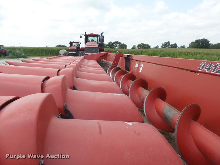 image for item DB5834 2012 Case IH 3412 corn head