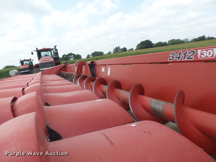 image for item DB5834 2012 Case IH 3412 corn head