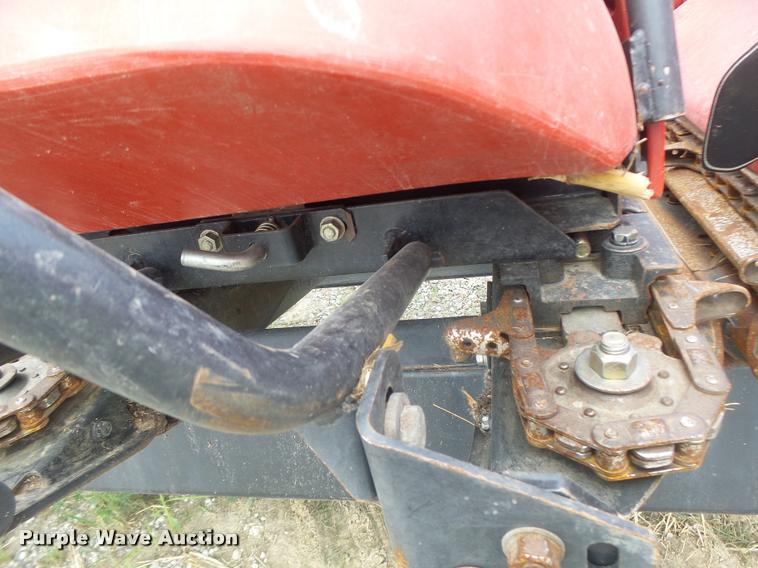 image for item DB5834 2012 Case IH 3412 corn head