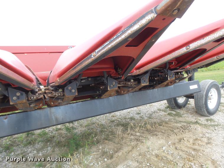 image for item DB5834 2012 Case IH 3412 corn head