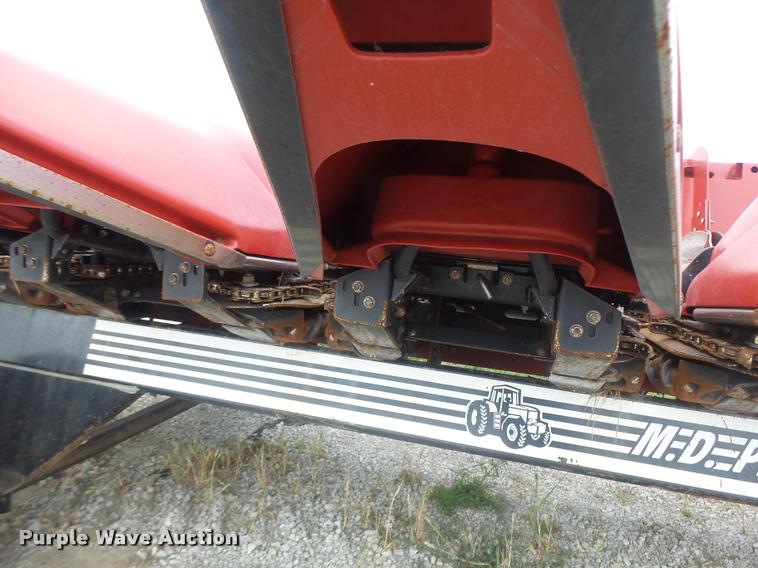 image for item DB5834 2012 Case IH 3412 corn head